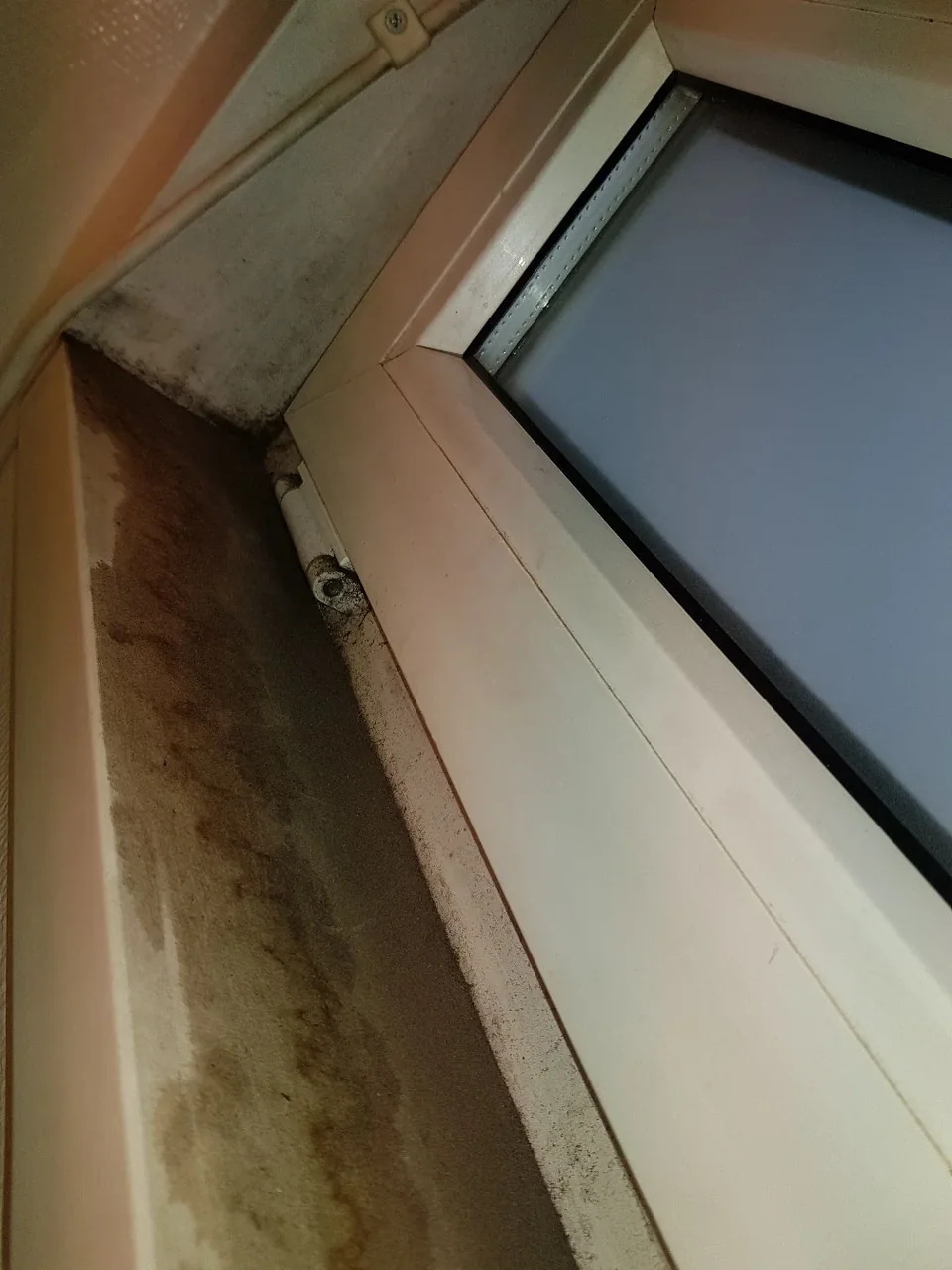 Détail d’un encadrement de fenêtre